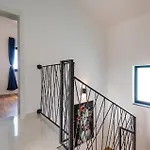بيت للعطل Lucatoni